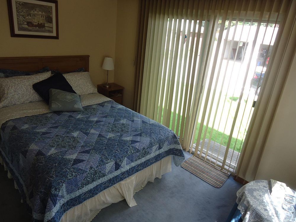 Trillium Bed & Breakfast Niagara Falls Exterior photo